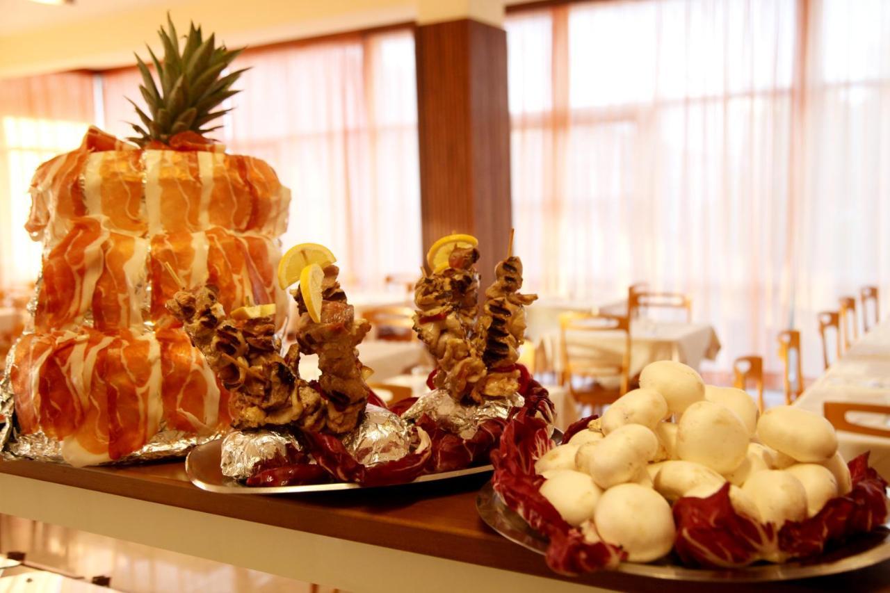 Hotel Alfa Anche In All Inclusive Rimini Ngoại thất bức ảnh